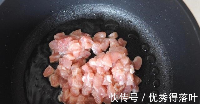 在家做鱼香肉丁拌面,口口留香,一口满足!