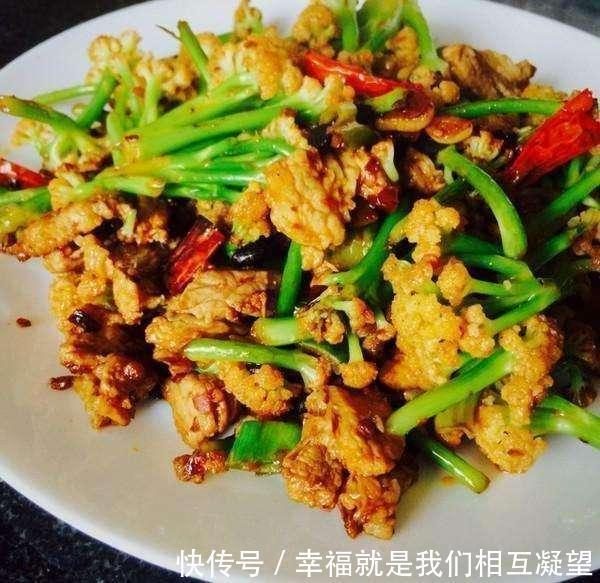美食推荐糖醋藕饼,酱爆肉末花菜,胡萝卜烧排骨的做法