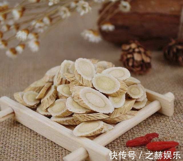 补中益气|黄芪补中益气,却不能和2个“养生佳品”同吃,会出问题的