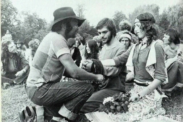 大厦|大厦崩塌前夜:无关切尔诺贝利,苏联的解体命运其实早已注定