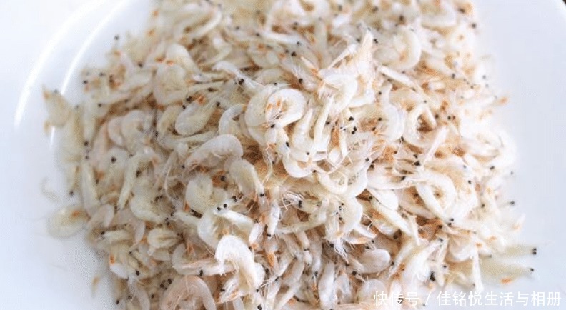 少许|同是虾皮,选“白色”还是“浅红色”摊主告诉你,别再乱买了