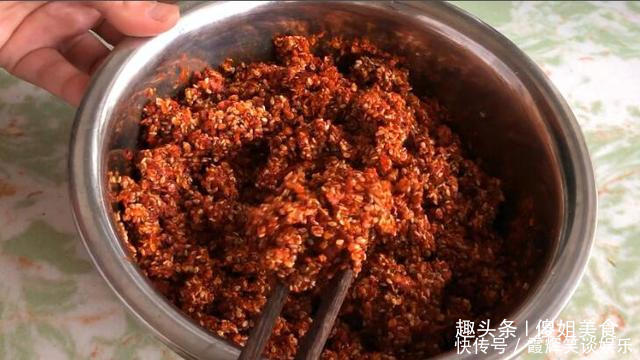 凉拌菜|辣椒油完美版教程,简单3步搞定,夏天再也不用出去买凉拌菜了