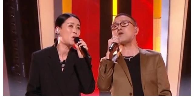 張碧晨|《好聲音2021》首播收視登頂，八位導(dǎo)師喧賓奪主，學(xué)員特色不明顯