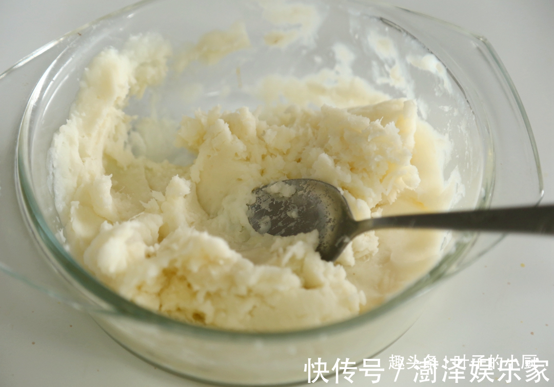 山药饼|一根山药,半碗糯米粉,5分钟搞定早餐,常给孩子吃再也不挑食!