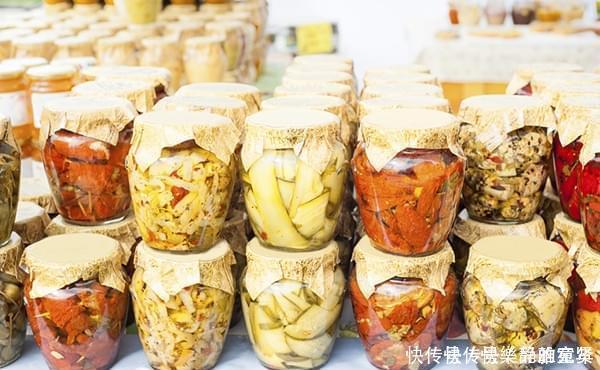 皮肤过敏|皮肤出现四种异常，别傻傻的认为是皮肤过敏，有可能是肝病的前兆