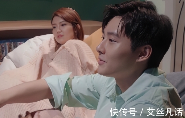 手鏈|心動(dòng)的信號(hào):男一懶得應(yīng)付,對(duì)女一說“好煩”,不想有過多交流