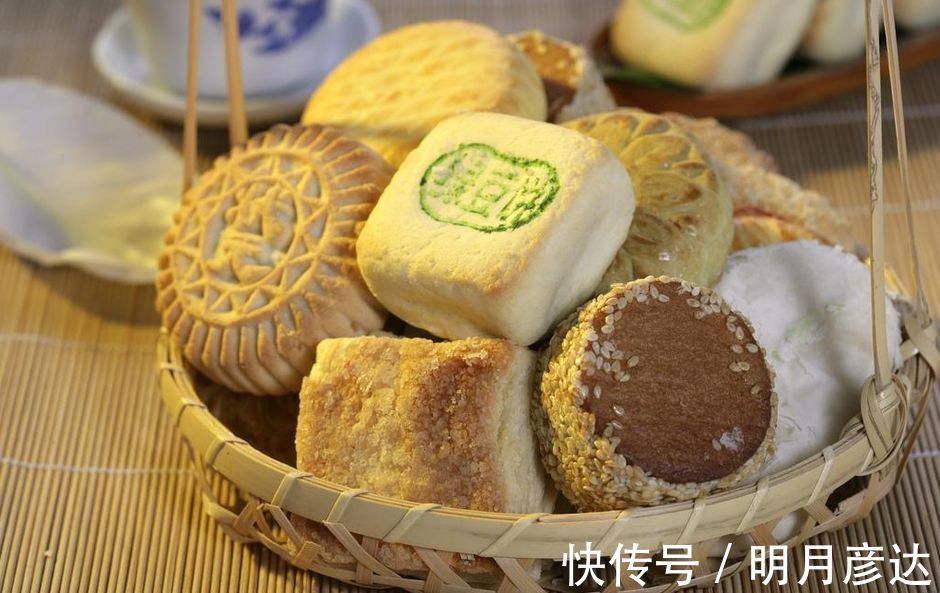 香肠|人过了45岁后,更需要“管住嘴”,4种食物劝你少碰