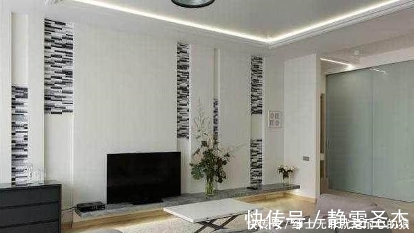 凹凸槽|老公亲自改装房子,把电视背景墙做到阳台,客厅看上去大了两倍