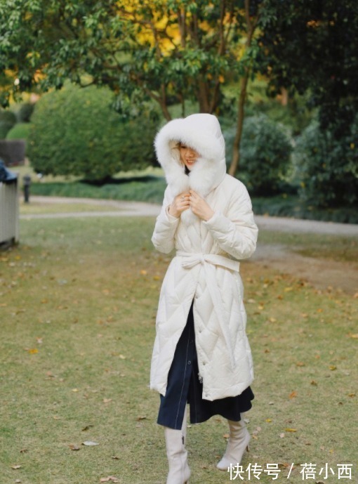 小姐姐 今年流行这4种“羽绒服”,搭配牛仔裤、半身裙时髦又洋气