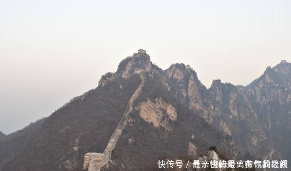 乾隆含笑向这群老少不等的新进士点了点头,径自跨步进了大殿