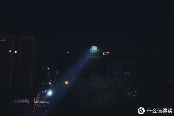 光剑在手，黑暗你走——纳丽德L10MAX白激光手电