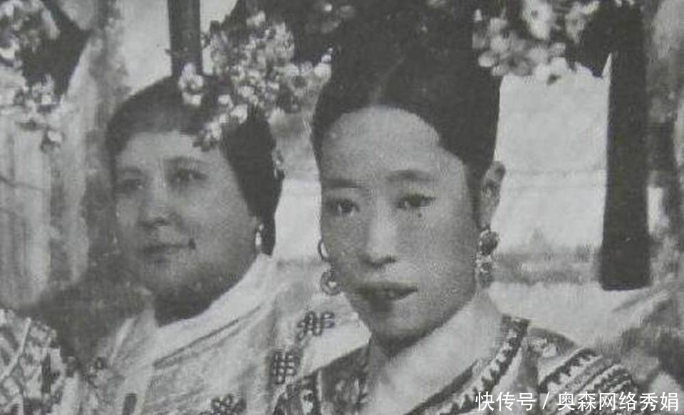 光绪|清朝女子真实老照片,图4为光绪最美的妃子,富家千金相聚打牌