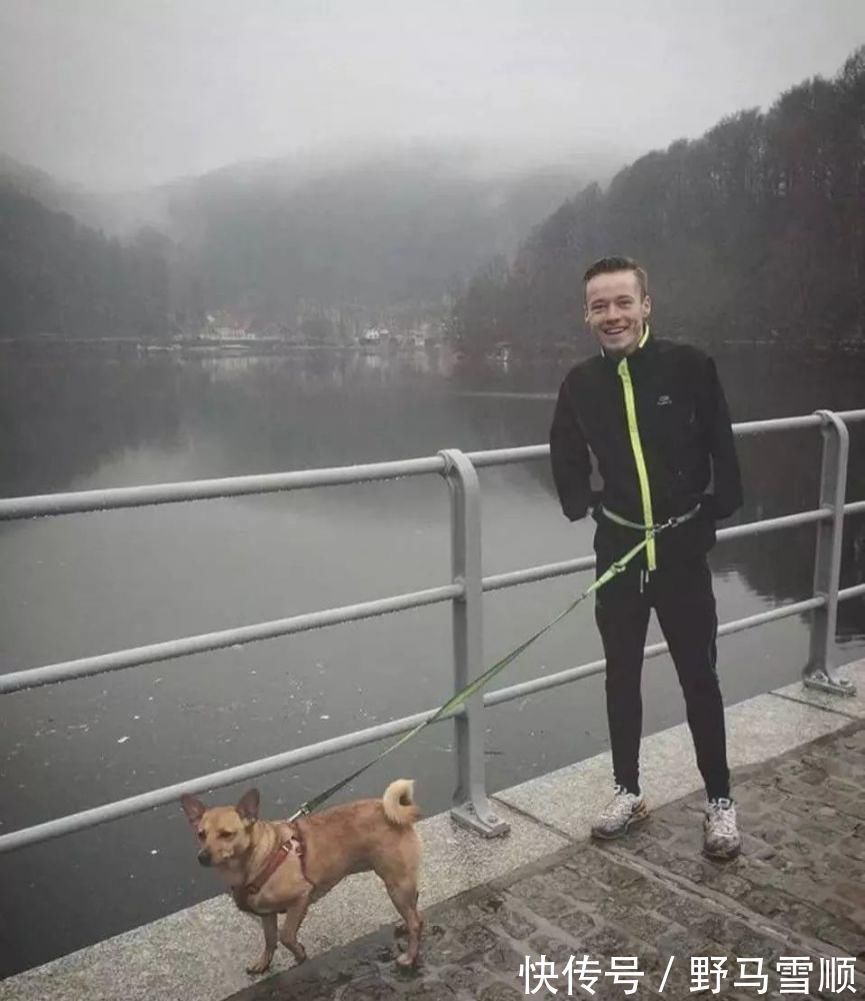 维也纳$身残志坚:没有双手的他,画出令人惊叹的铅笔肖像