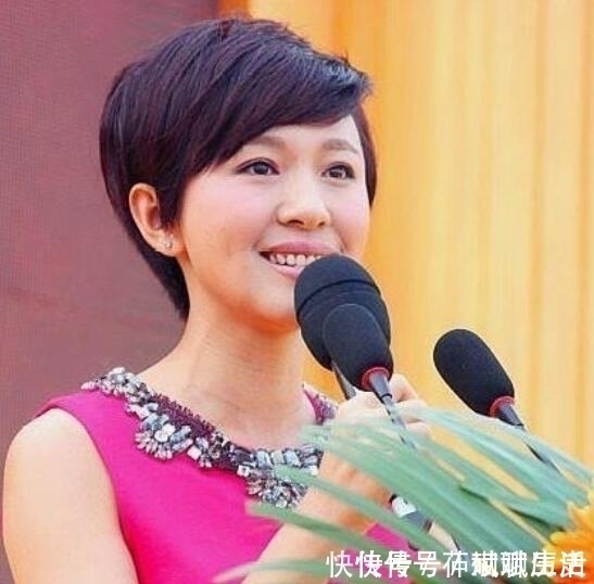 书法作品|央视主持人欧阳夏丹，书法功底深厚，汉字写出书法专家水平