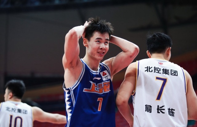 冯莱|CCTV5直播!CBA重头戏,李春江拒绝连败,上海男篮阵容大调整