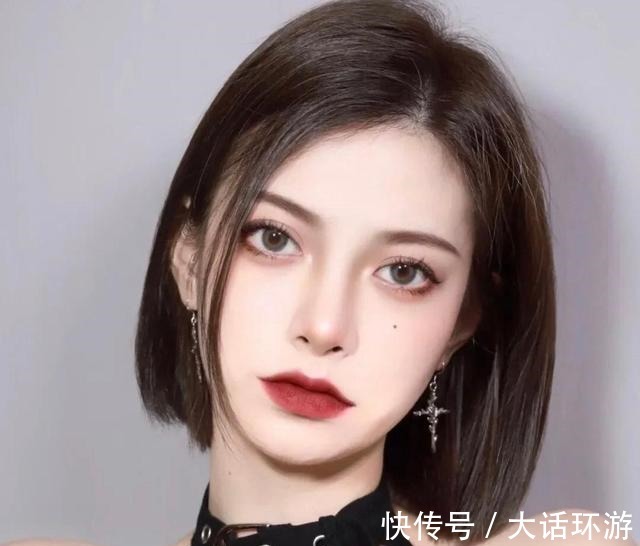 直发 2021发型风向标短直发更受欢迎,刘海又重回巅峰,气质更A了!