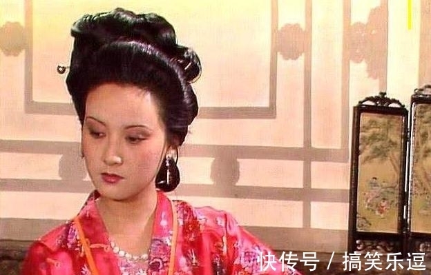 荣国府!贾琏夫妇对薛家的态度如何?一个极力贬低,一个精心算计!