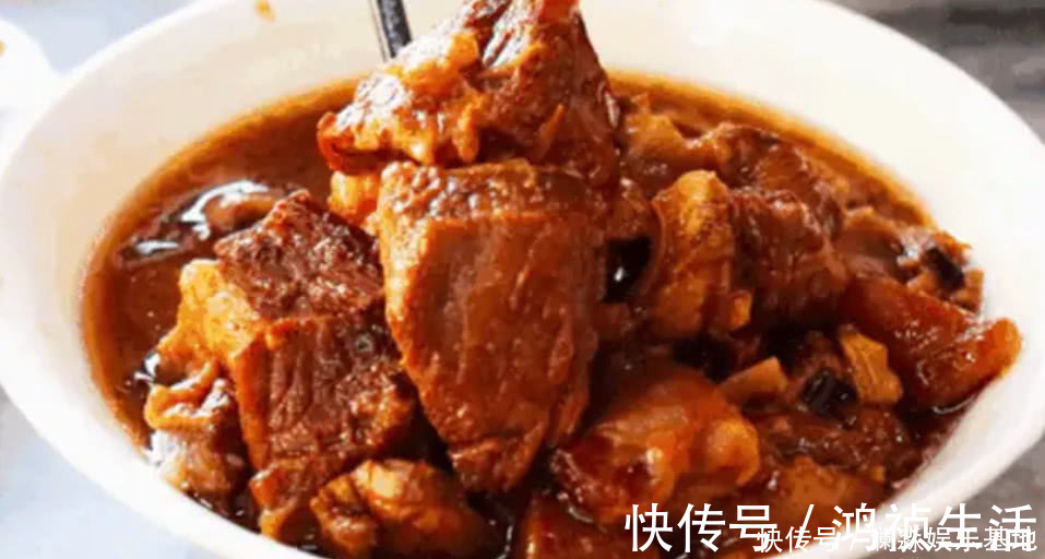 在家炖牛肉时,放点“它”比高压锅炖出来的还软烂,不懂快学学吧