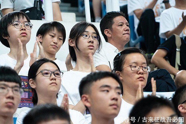 红墙边|“中国才女”武亦姝:16岁获冠军,弃北大考清华,为何如此优秀