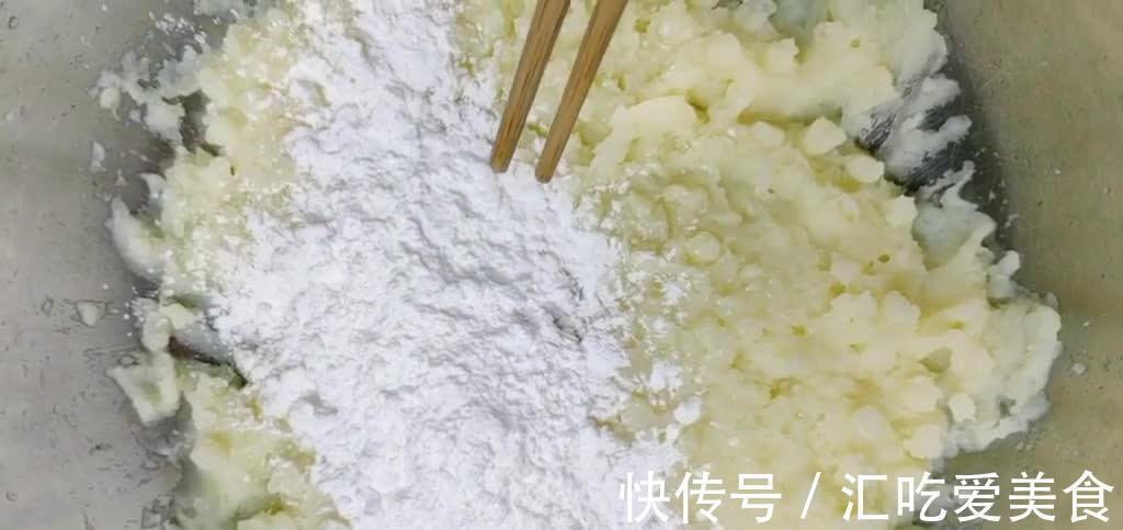 土豆新吃法，软嫩Q弹又清香，做法简单营养丰富，大人孩子都喜欢