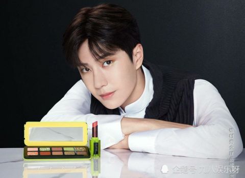 節目|《街舞4》海報有亮點，7個贊助他代言4個！王一博化身“招財貓”