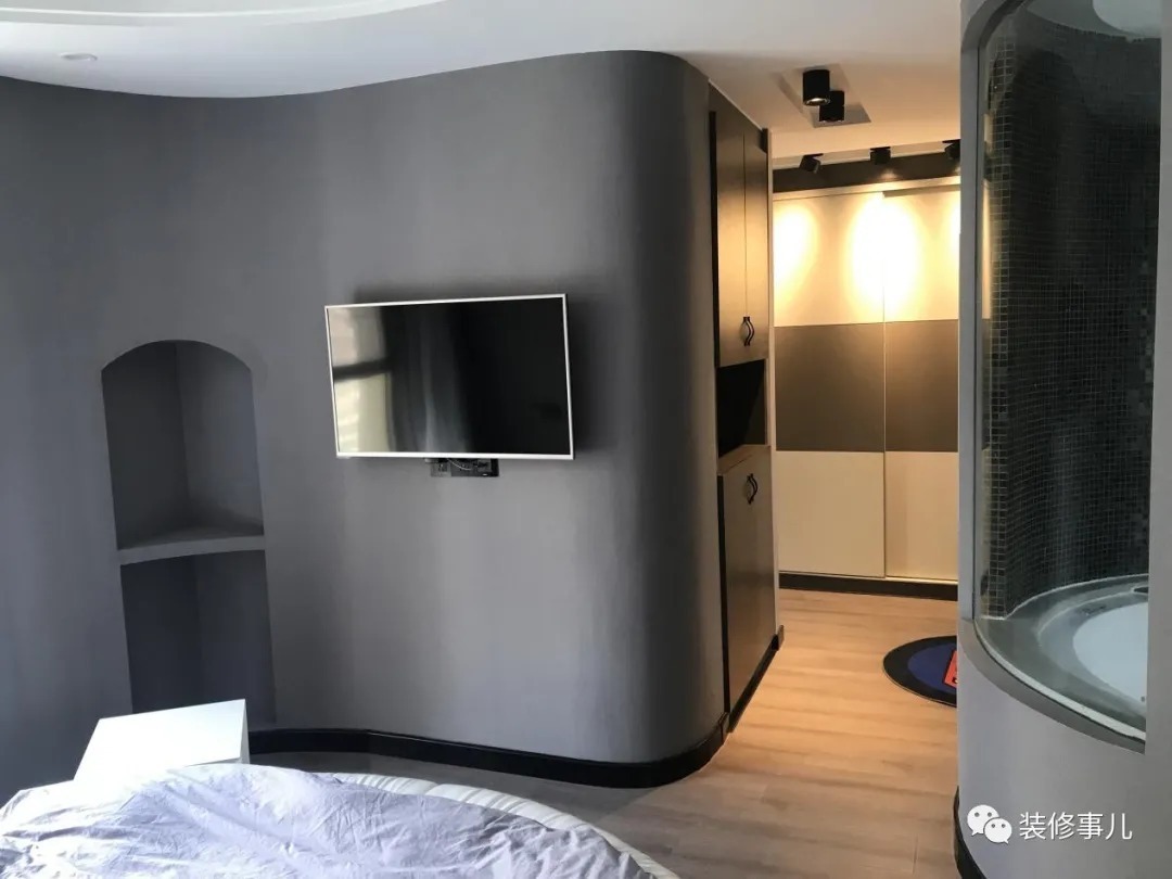 弧形|闺蜜婚房真个性,独单也有轻奢范儿,浴室双间设计你肯定没见过