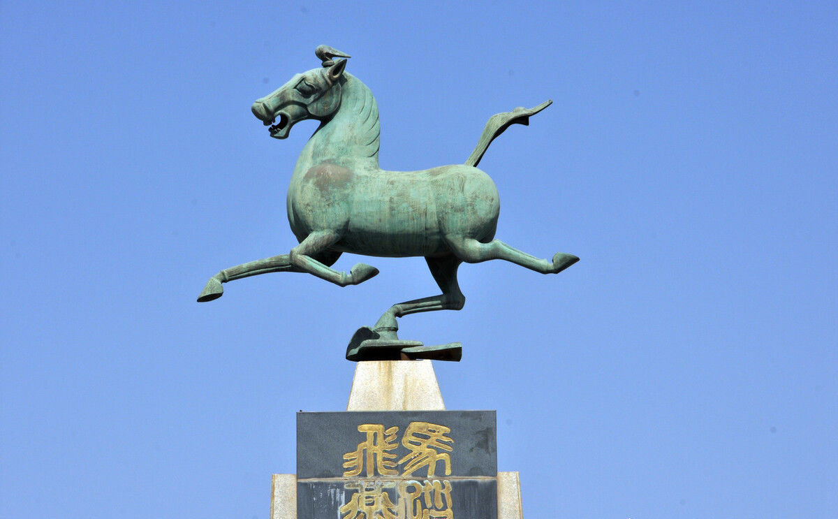 计谋|「大汉雄风」飞将军李广：神箭手，有计谋，爱兵如子，自刎而死