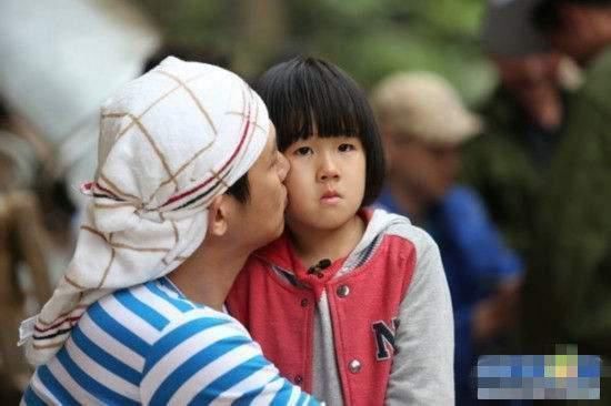 做法|4岁女儿打碎爸爸的手机，爸爸一怒之下的做法，孩子再没醒过来