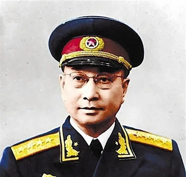 书法$陈赓的书法功底深厚,清秀刚劲,苍劲古朴,略带儒雅之气