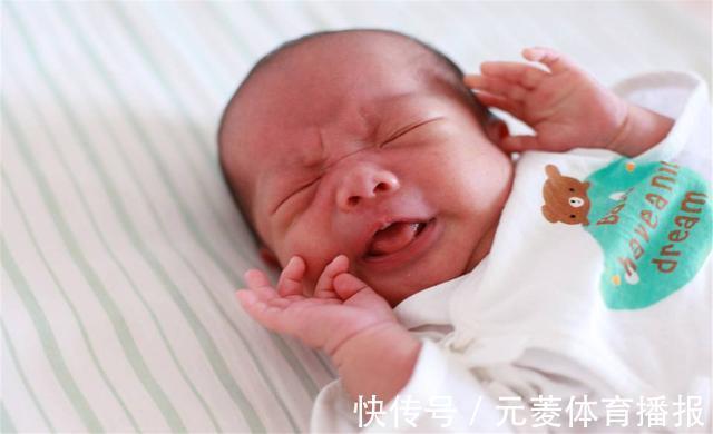 小玲|新生儿急着对妈妈笑,护士却给了一巴掌,宝妈想发火却没处发