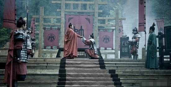 垓下|垓下之战前刘邦召韩信合围项羽,韩信索要假齐王,若不同意会如何