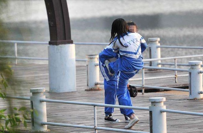 孩子遭"校园欺凌",家长千万别说这3句话,会让孩子越来越懦弱