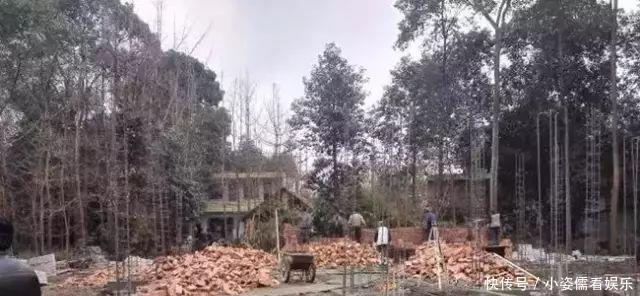 地基|赚钱了,要回家盖一栋这样的别墅,带开放式车库,让邻里都来羡慕