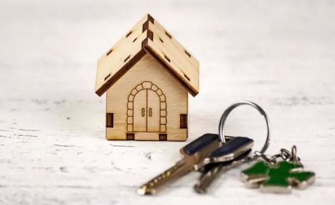 废旧钥匙不用扔!放在卫生间里,家家户户都用得上