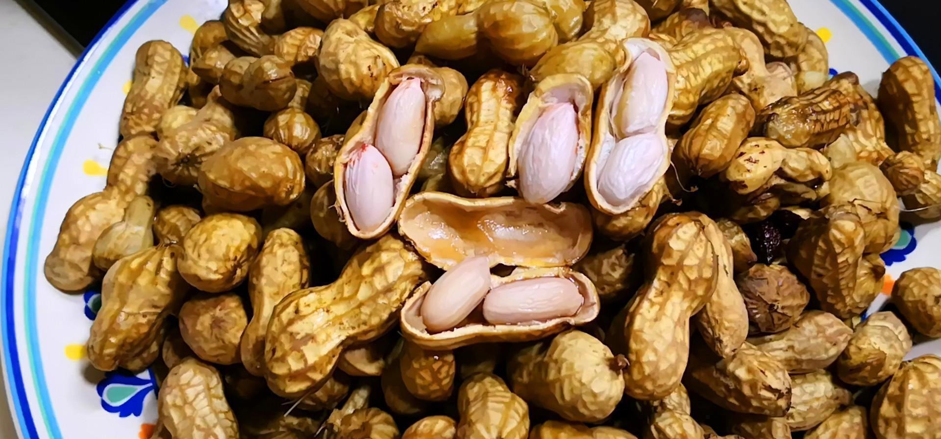 煮花生，最忌直接加水就煮，多加1步，花生又香又入味，还省火