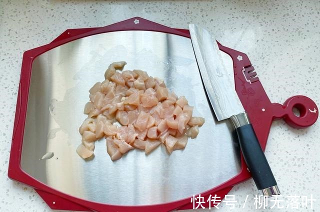 天冷了,就喜欢这种懒人盖浇饭,有菜有肉又有汤,拌米饭超香!