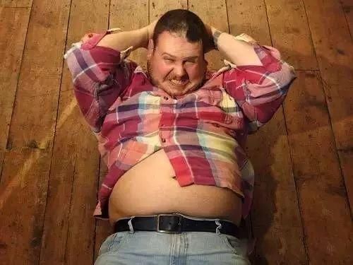 健美运动员|如何让你的体脂少到可以看见腹肌?