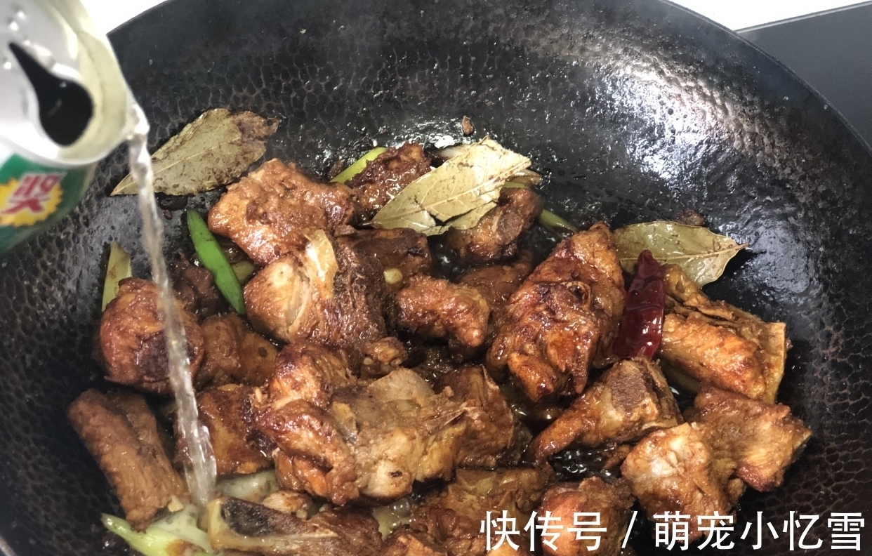 入秋后,遇到此肉要多吃,比牛肉便宜,比鸡肉香,补钙强身少不了