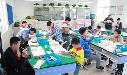 家长|“课后延时服务”的落实,家长为什么抱怨连连?