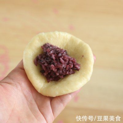 面团|#我为奥运出食力#发酵版紫米华夫饼