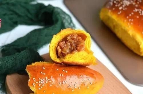 用苹果当馅做的美食，我和孩子尝一口后抢着吃，天天吃也不够