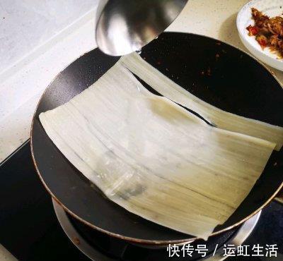 元气满满|又是一个周一，特色烤冷面开启元气满满的一天