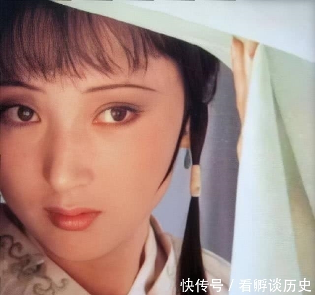 贱荆|林黛玉明明什么也不管，为何暗一算计，就知道贾府经济面临崩溃？