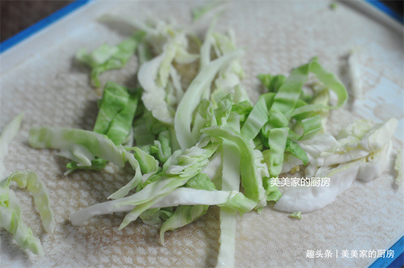 天热，孩子爱上了此早餐，一口下去满嘴生津，五分钟上桌超省事