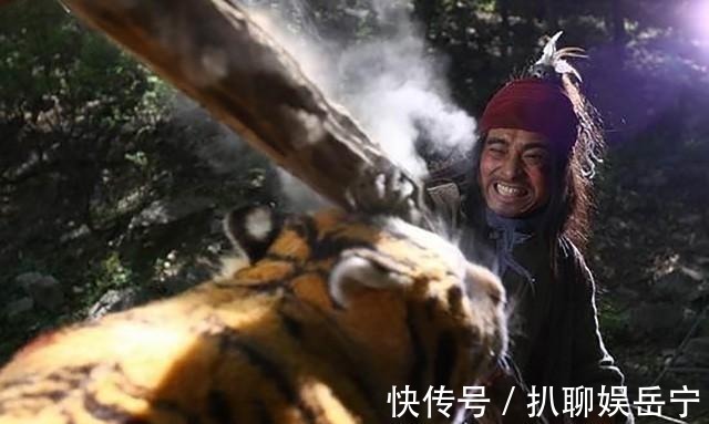 三五个月&武松上景阳岗时吃了一顿饭,放现在得多少钱?