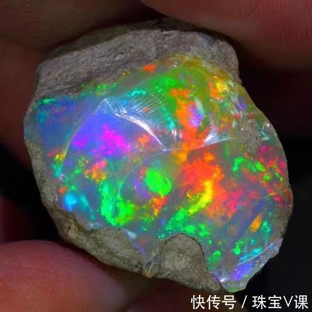 水晶 宝石界的升值黑马,新晋贵妇