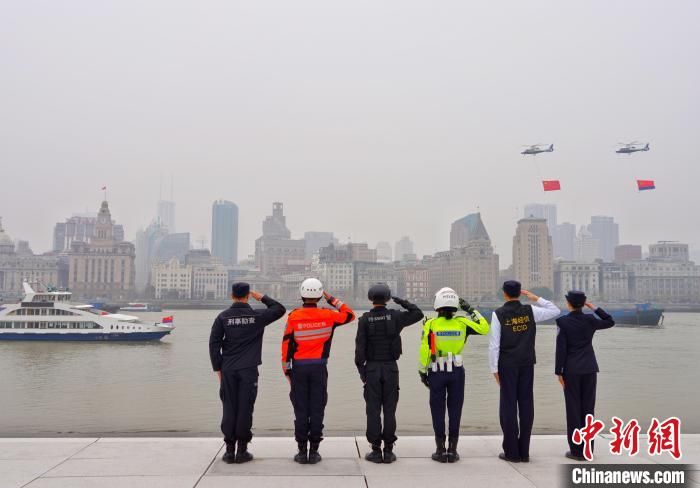 警务|上海公安民警在岗位上迎接2022年“中国人民警察节”