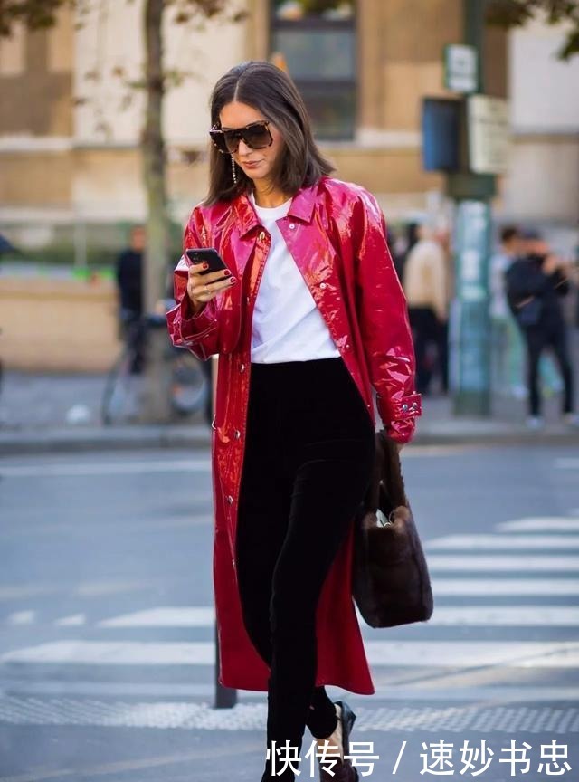 小黑|送你3个搭配小技巧,简单小黑裤也能凹出时髦感,不信来看看