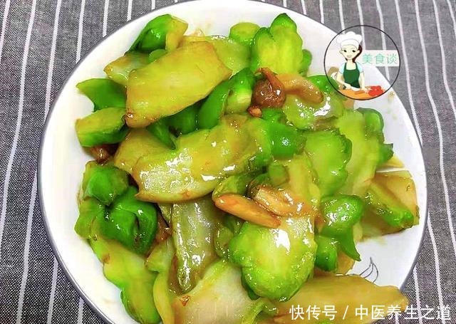 冬天,最该吃的不是萝卜白菜,而是它,不放肉炒也很香,次次光盘!