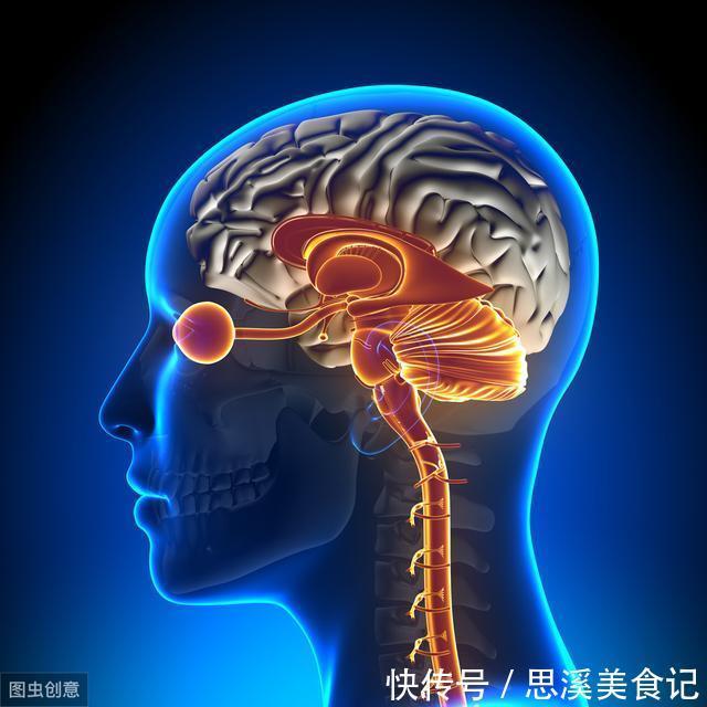 高血压患者|血压高的人,想要稳定血压,谨记:早起3要慢,日常4不吃